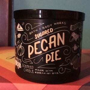 Bath and Body Works Sugared Pecan Pie Candle